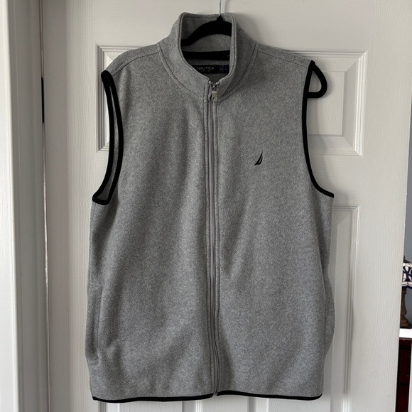 Nautica Gray Zip-Up Vest Men’s Size Large - Picture 1 of 4